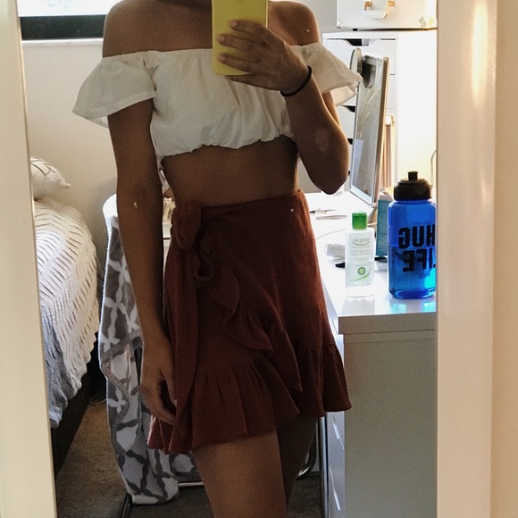 Zara Mini Wrap Skirt - Picture 1 of 5